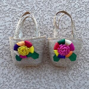 Adorable Handwoven Oaxacan Palm Leaf handbag/basket with Corn Husk Flower Motif